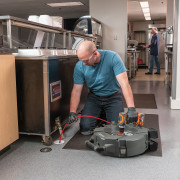 Warum reinigen Profis Abflüsse mit dem RIDGID FlexShaft System? Lesen Sie Erfahrungen aus der Praxis