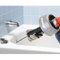 Unsere Rohrreinigungsmaschinen haben sich beim Profi bewährt
