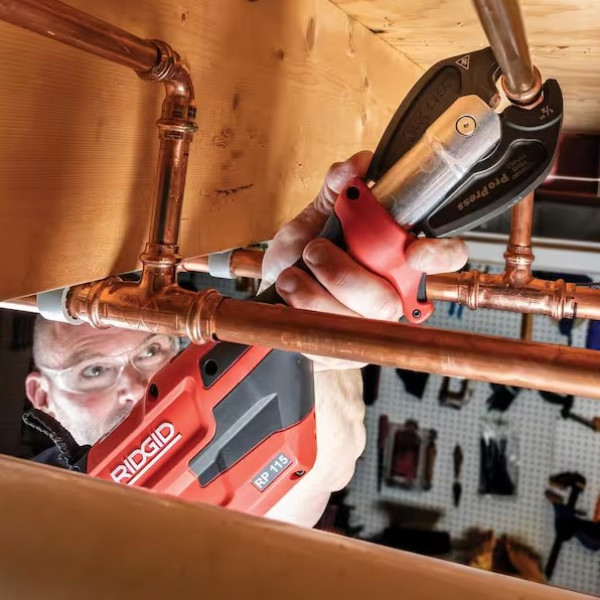 RIDGID Krimpovací lis RP 115 v praxi